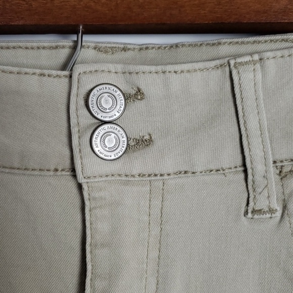 So distressed khakis - Picture 3 of 7